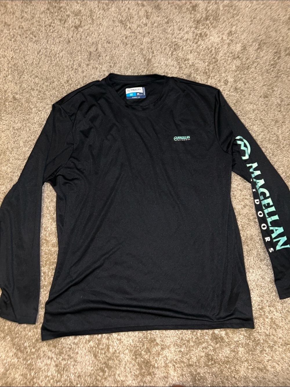 Magellan Outdoors Black Long-Sleeve Performance Shirt with Teal Accents